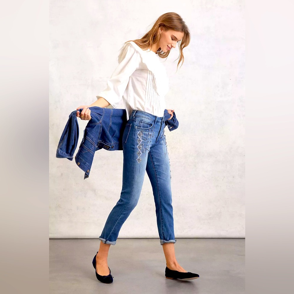 Anthropologie Pilcro Boyfriend Slim Embellished Jeans Size 29